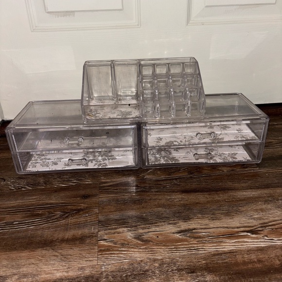 Other - Clear Acrylic Makeup Organizer
